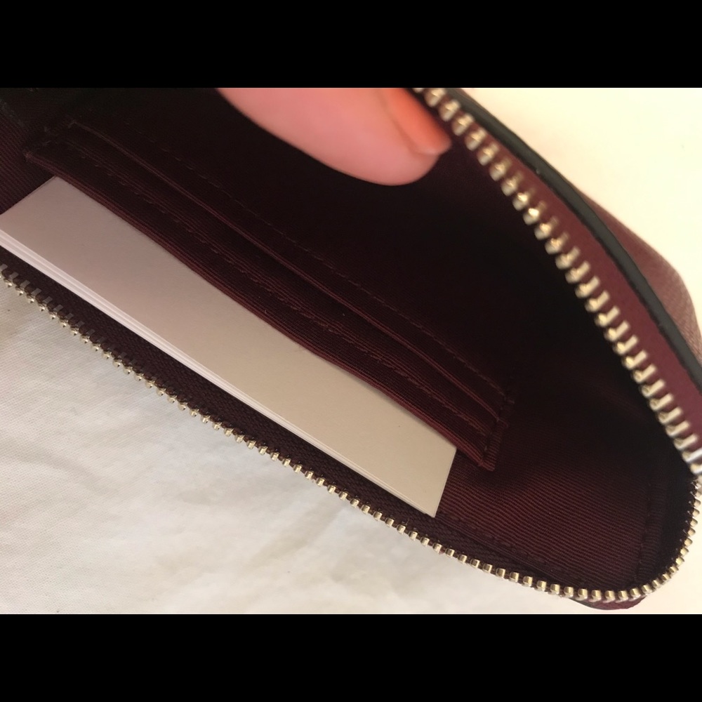 Coach burgundy wristlet - Picture 4 of 5